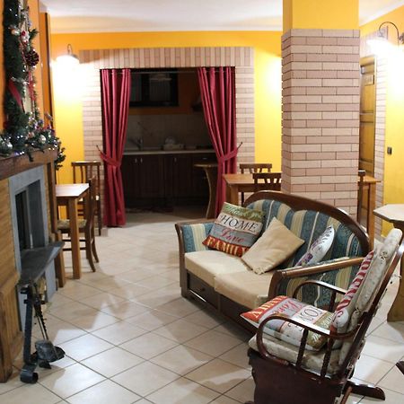 רוטונדה Le Chalet Del Pollino מראה חיצוני תמונה