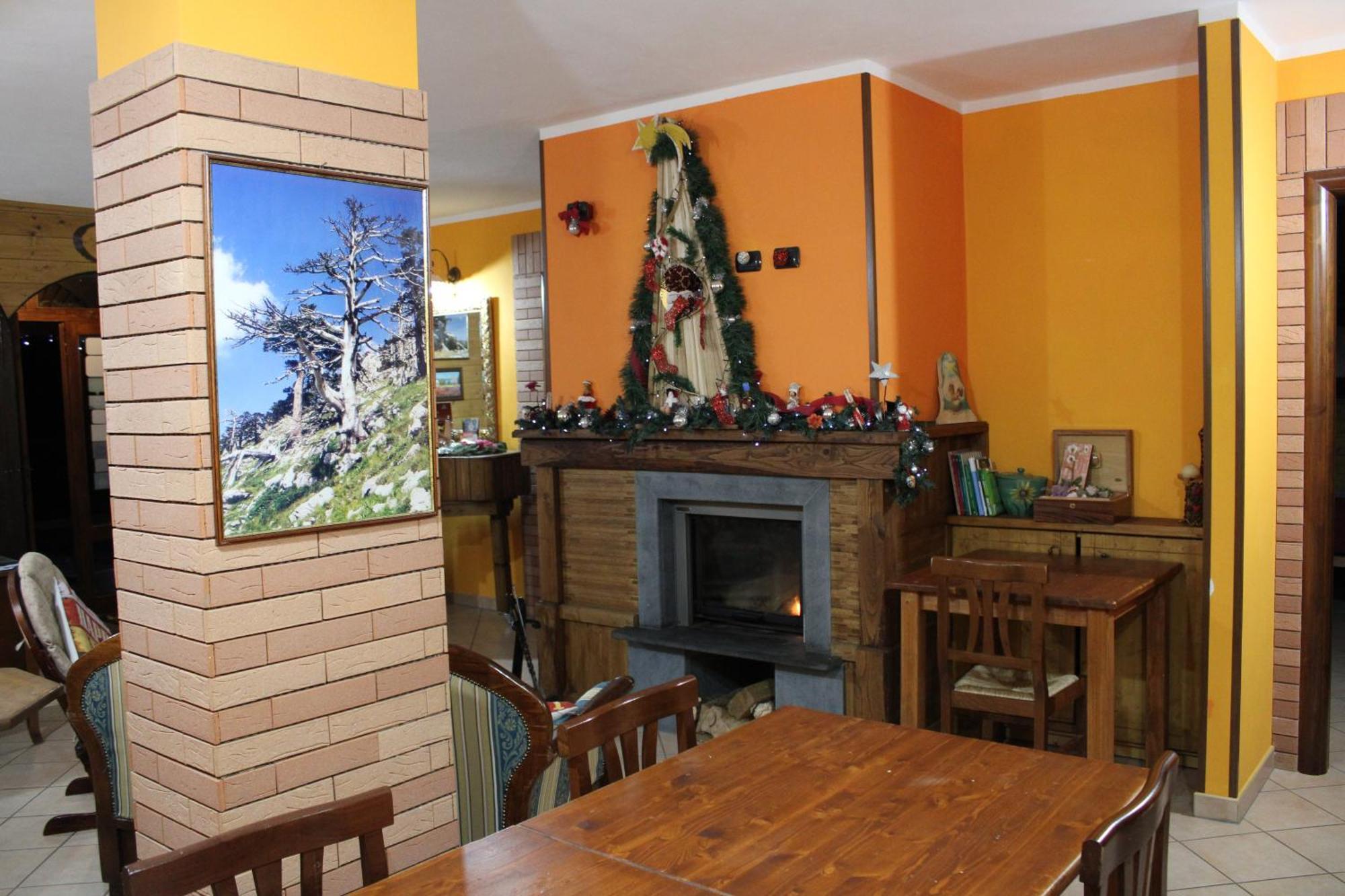 רוטונדה Le Chalet Del Pollino מראה חיצוני תמונה