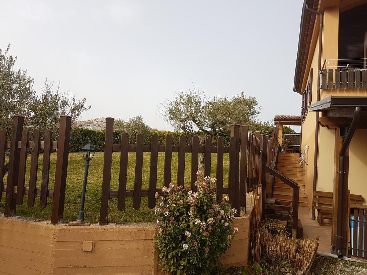 רוטונדה Le Chalet Del Pollino מראה חיצוני תמונה